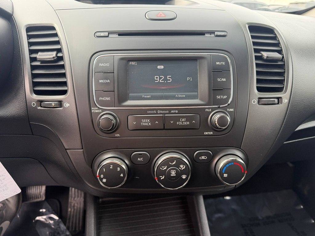 Used 2016 Kia Forte LX w/ LX Popular Plus Package FWD image 28