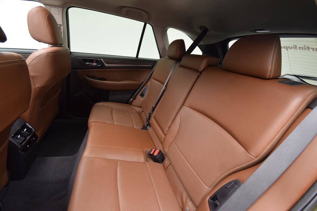 Used 2017 Subaru Outback 2.5i Touring image 23
