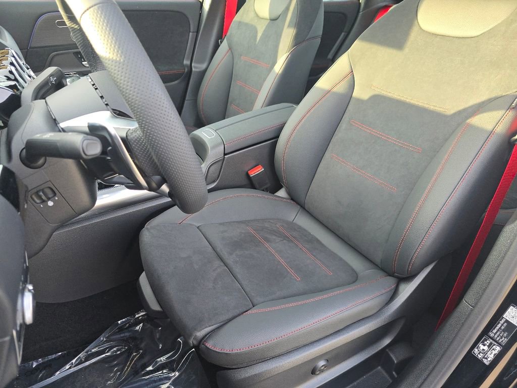 New 2026 Mercedes-Benz GLA 35 AMG 4MATIC image 23