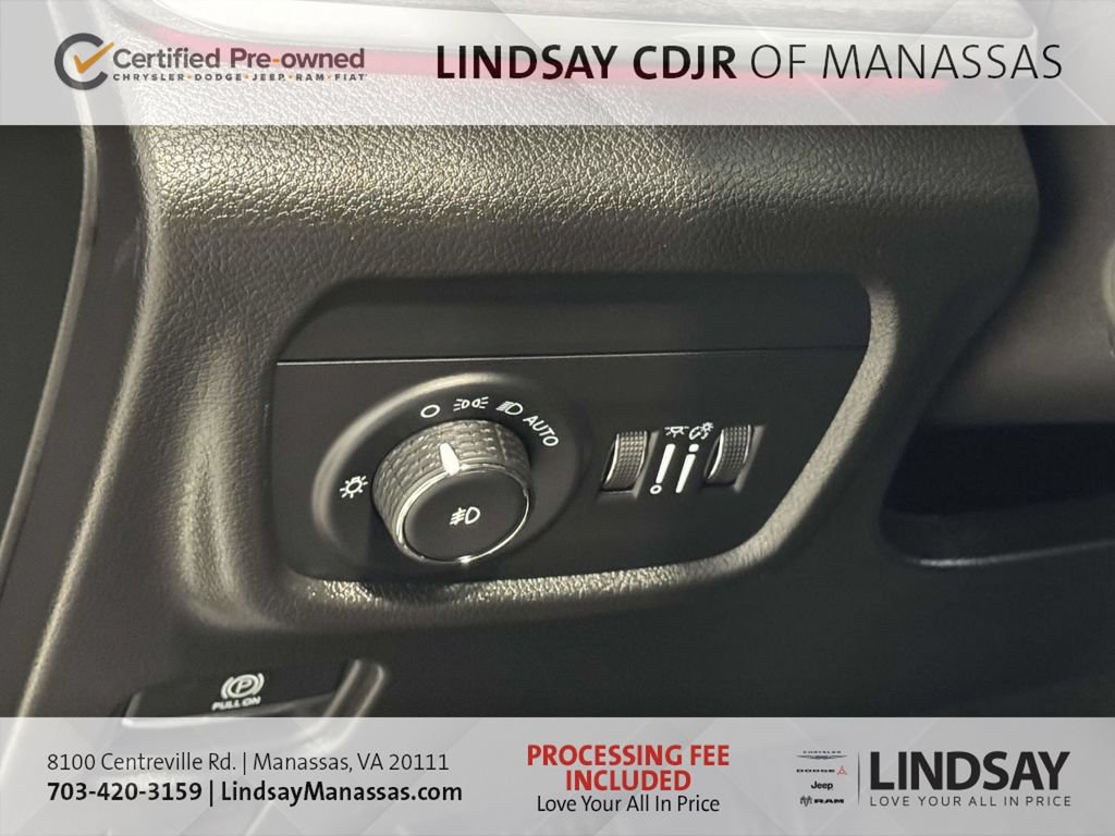 Used 2025 Jeep Grand Cherokee L Overland w/ Advanced Protech Group III AWD/4WD image 30