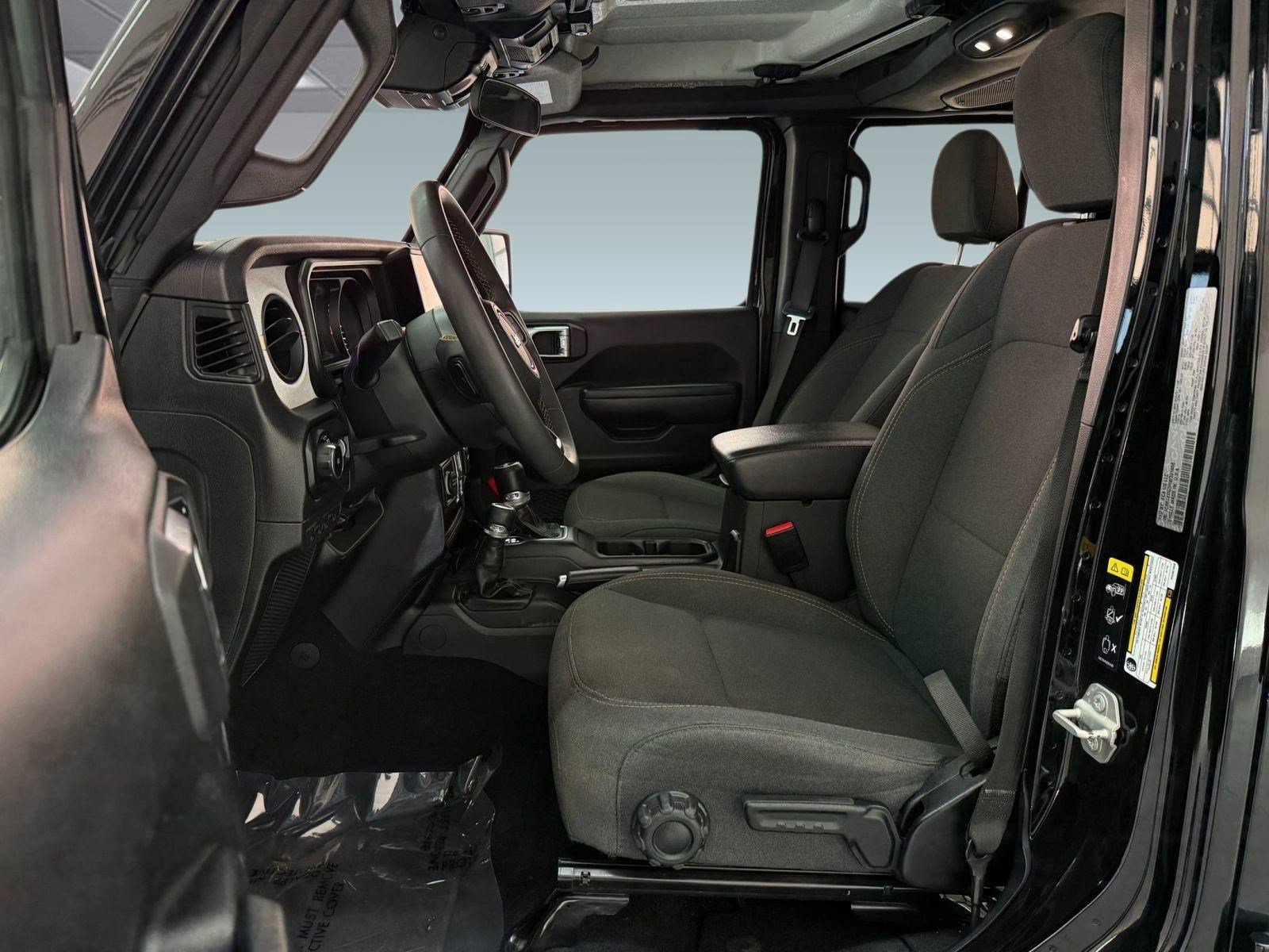 Used 2024 Jeep Wrangler Unlimited Sport AWD/4WD image 5