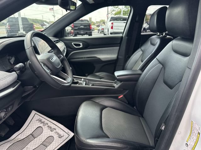 Used 2024 Jeep Compass Latitude AWD/4WD image 10