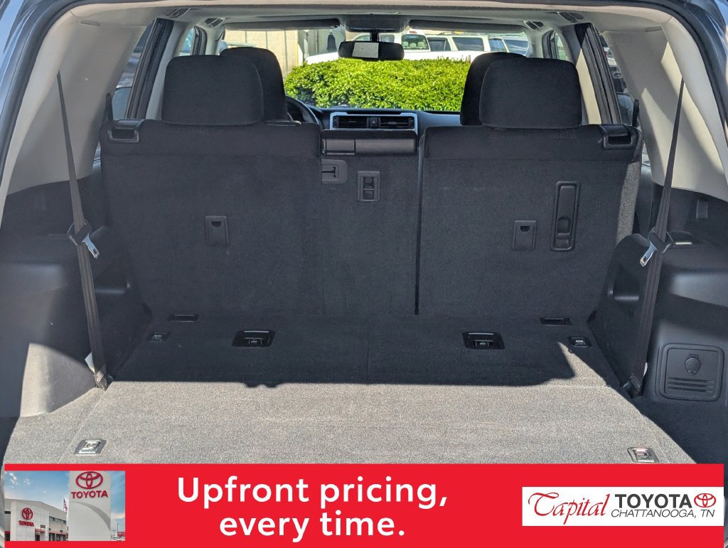 Used 2010 Toyota 4Runner SR5 AWD/4WD image 10