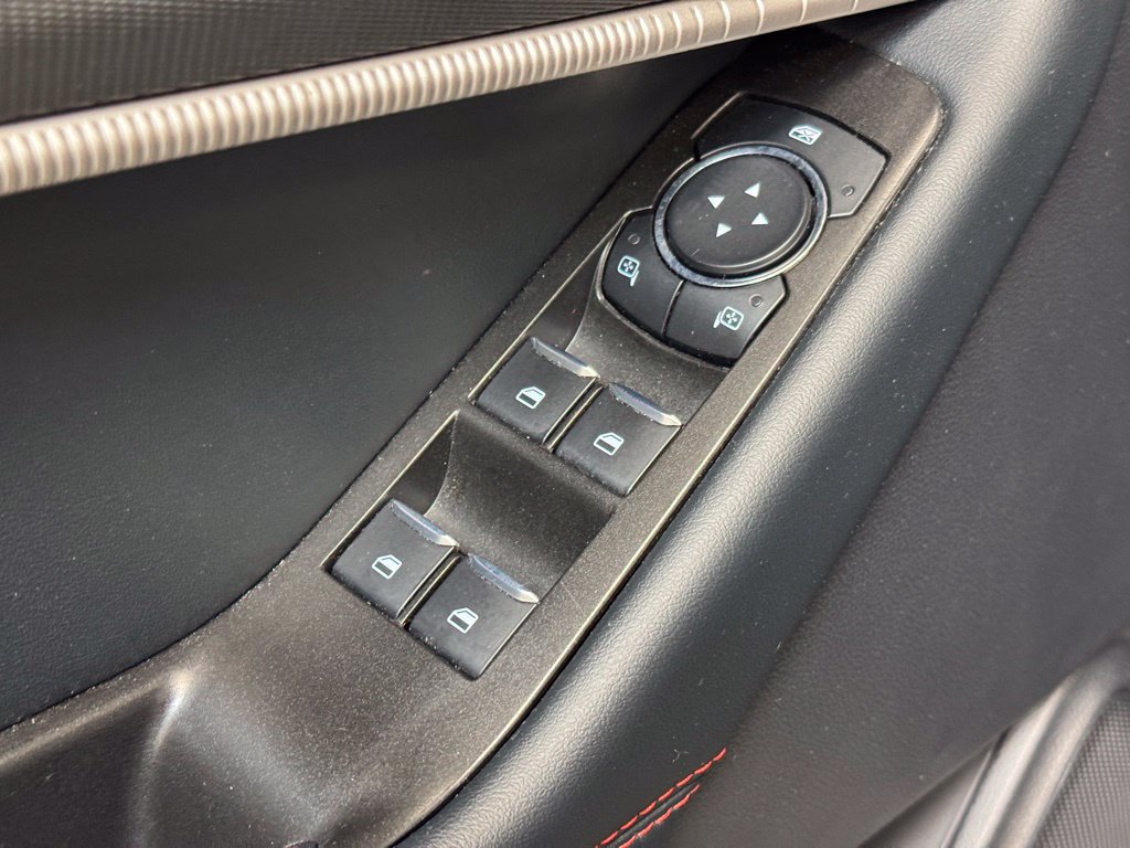Used 2025 Ford Explorer ST-Line w/ ST-Line Street Pack AWD/4WD image 10