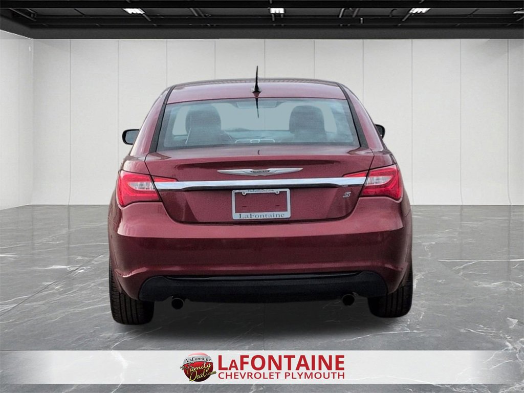 Used 2014 Chrysler 200 Limited w/ Sun/Sound Group image 7