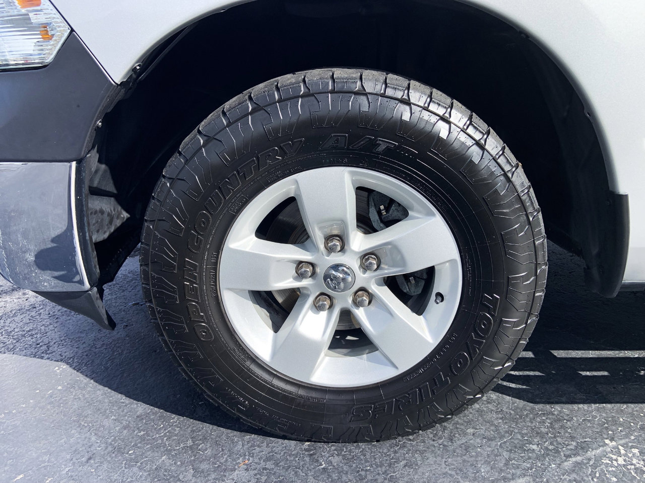 Used 2017 RAM 1500 Tradesman w/ Power & Remote Entry Group image 3