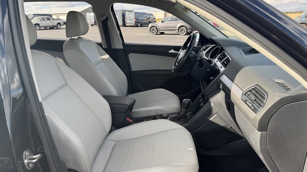 Used 2018 Volkswagen Tiguan SE image 31