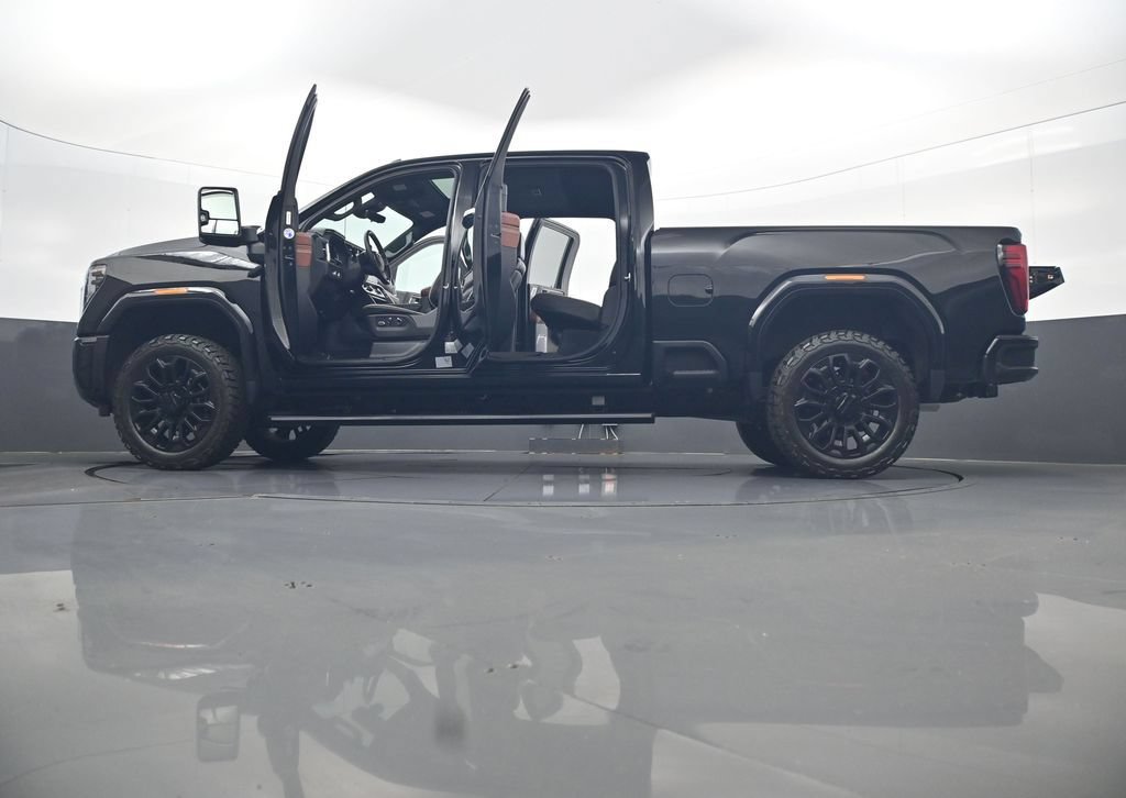 Used 2026 GMC Sierra 2500 Denali Ultimate AWD/4WD image 35