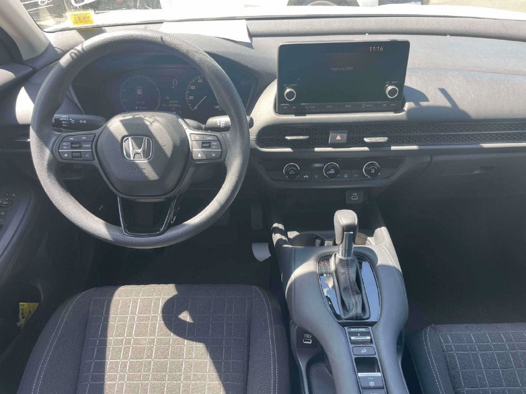 Used 2023 Honda HR-V LX image 13