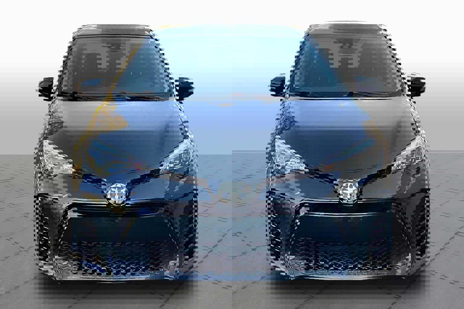 Used 2017 Toyota Corolla SE image 4