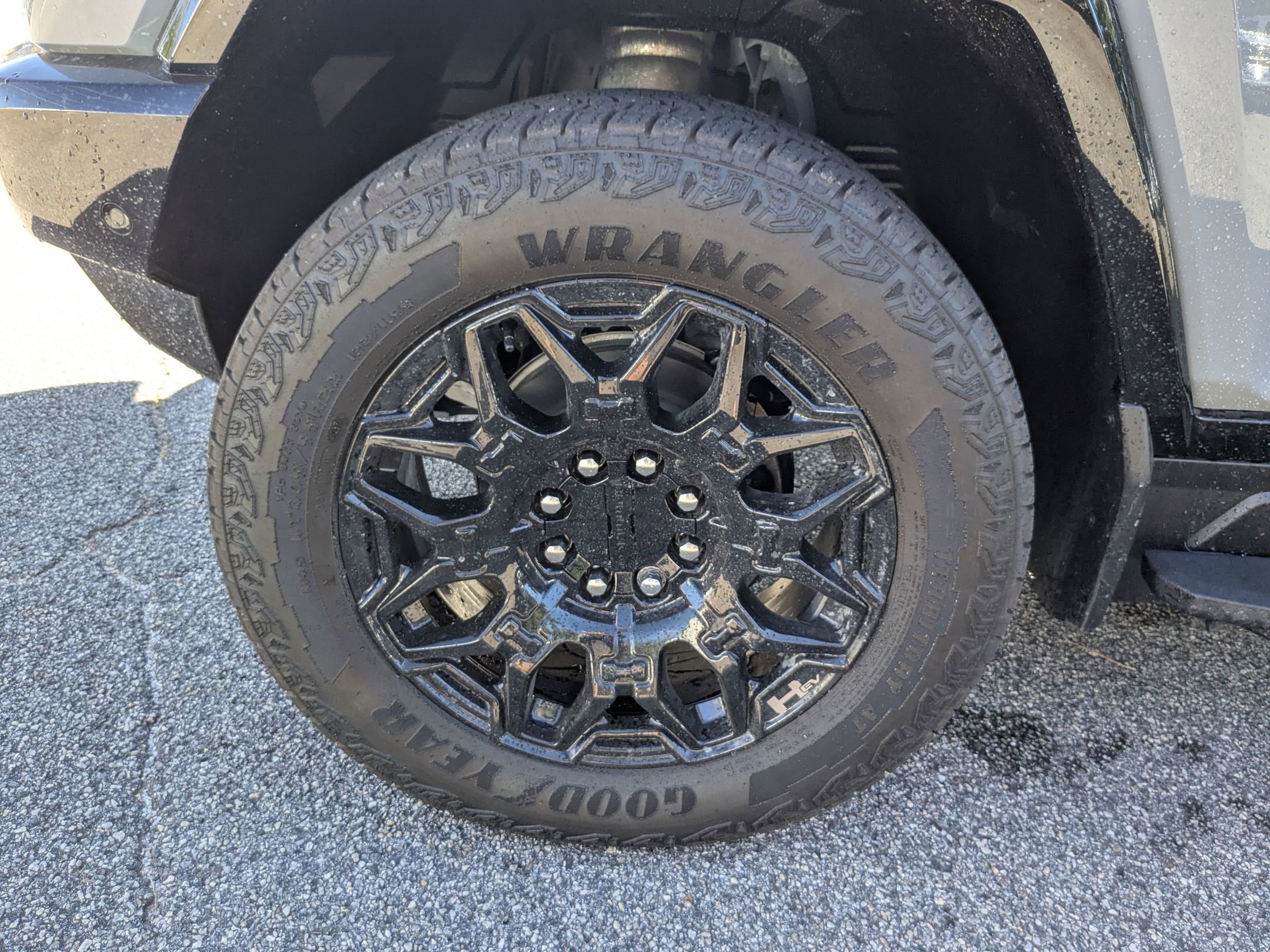 New 2026 GMC Hummer EV 4x4 Crew Cab image 32