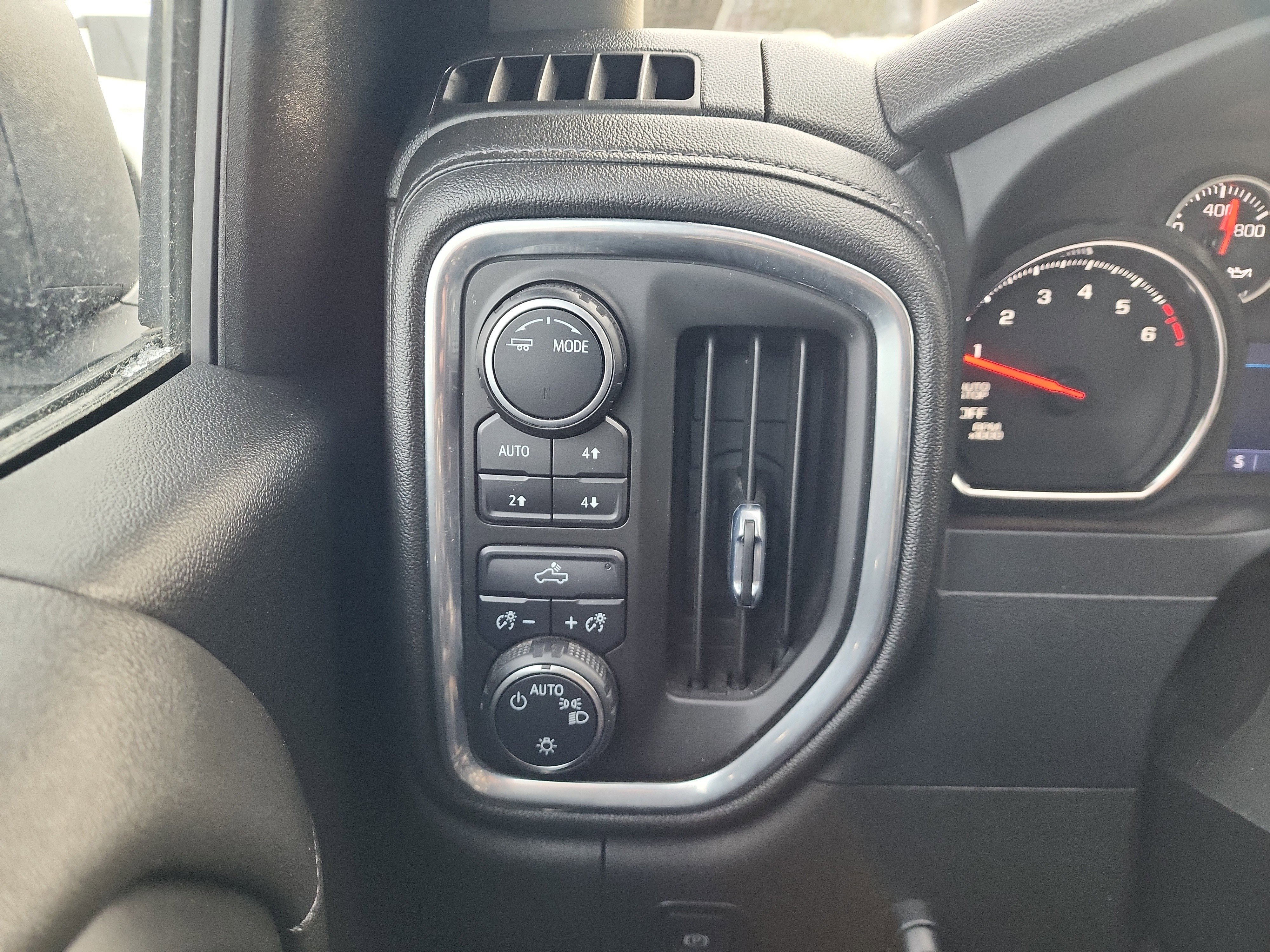 Used 2022 Chevrolet Silverado 1500 LT image 21