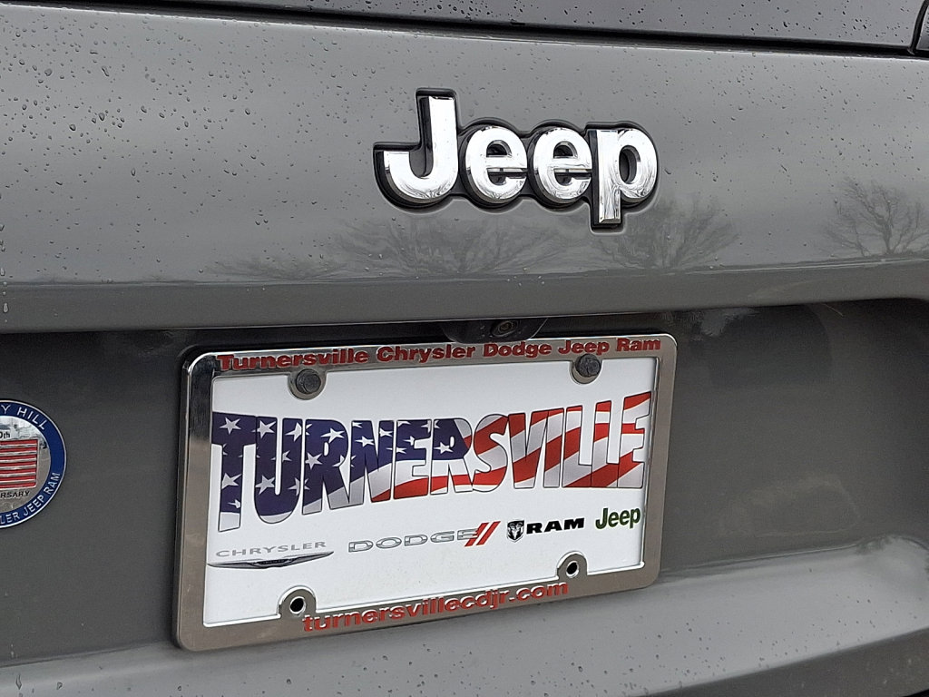 Used 2020 Jeep Cherokee Latitude Lux w/ Quick Order Package 2YH Lux image 16