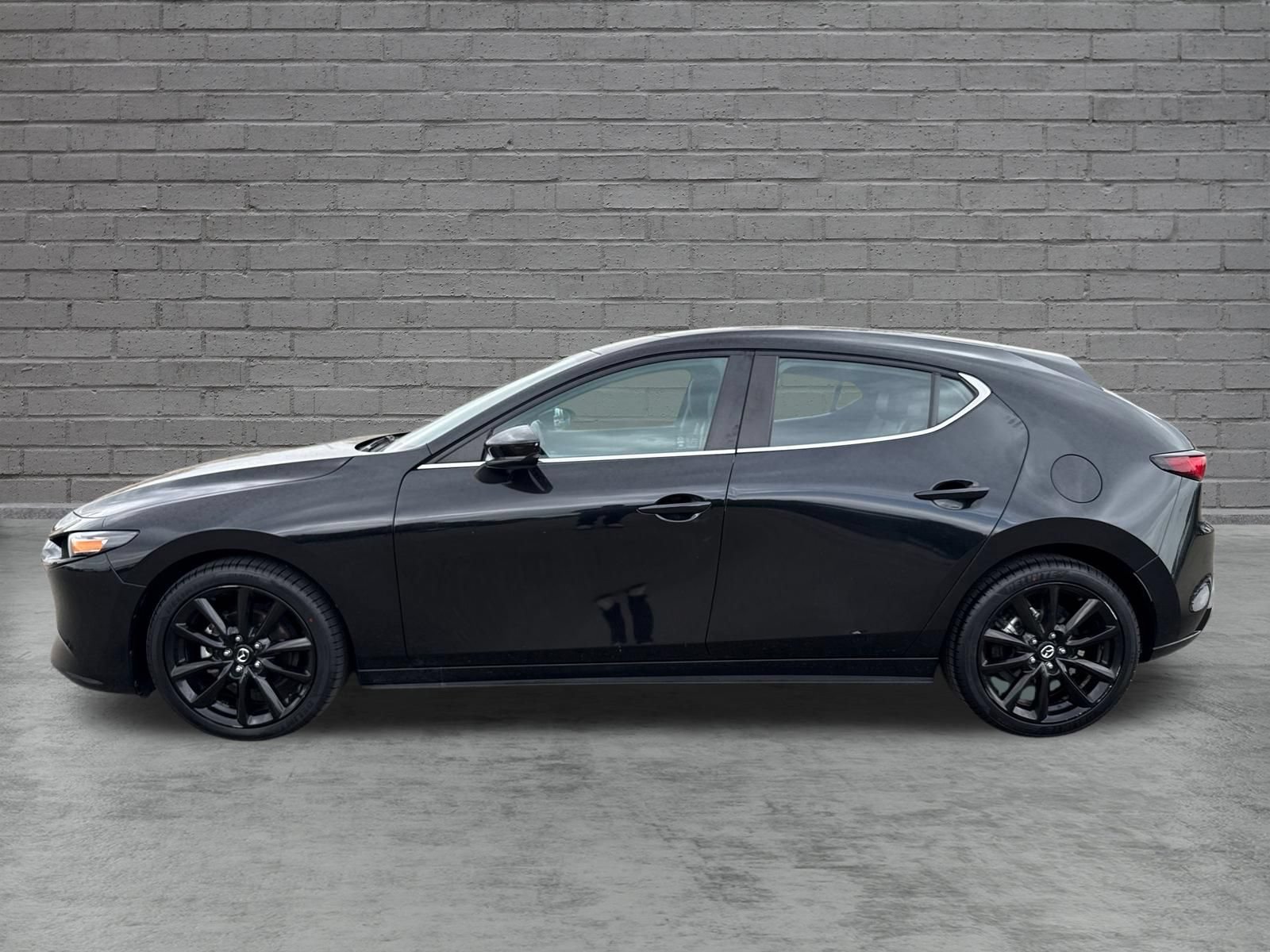 Used 2024 MAZDA MAZDA3 s FWD image 4