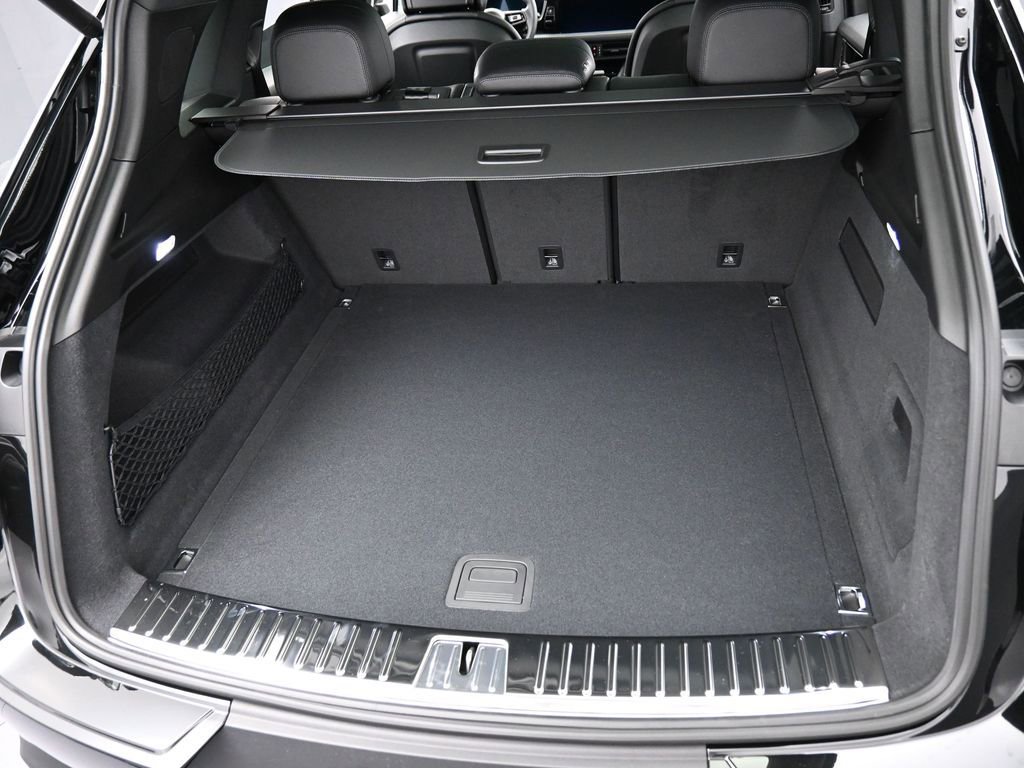 New 2026 Porsche Cayenne image 32