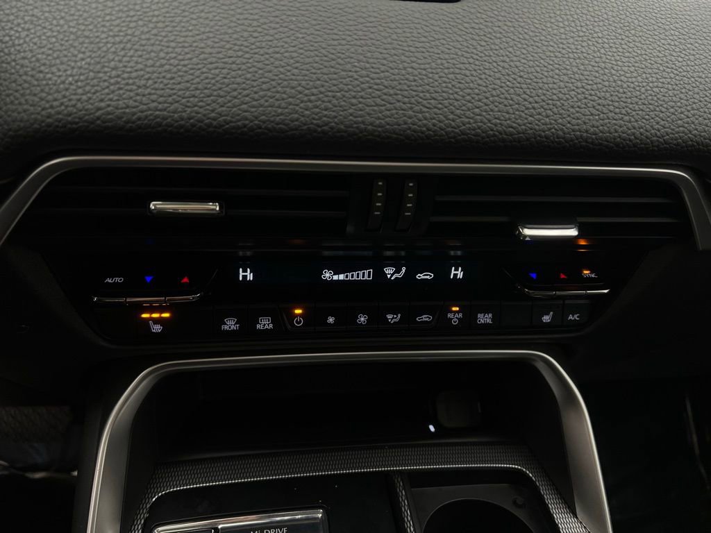 Used 2024 MAZDA CX-90 Plug-In Hybrid w/ Premium Pkg image 15