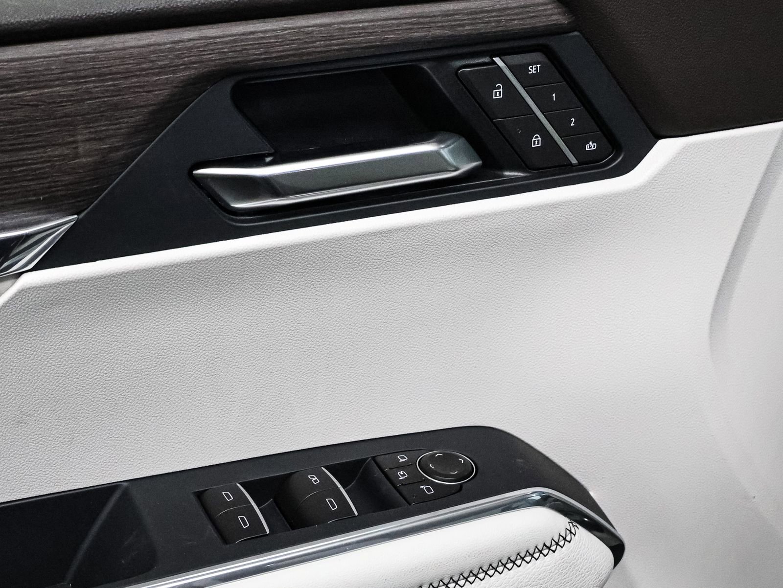 New 2026 GMC Acadia Denali w/ Super Cruise Package image 21