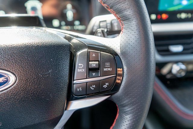 Used 2025 Ford Explorer ST image 26