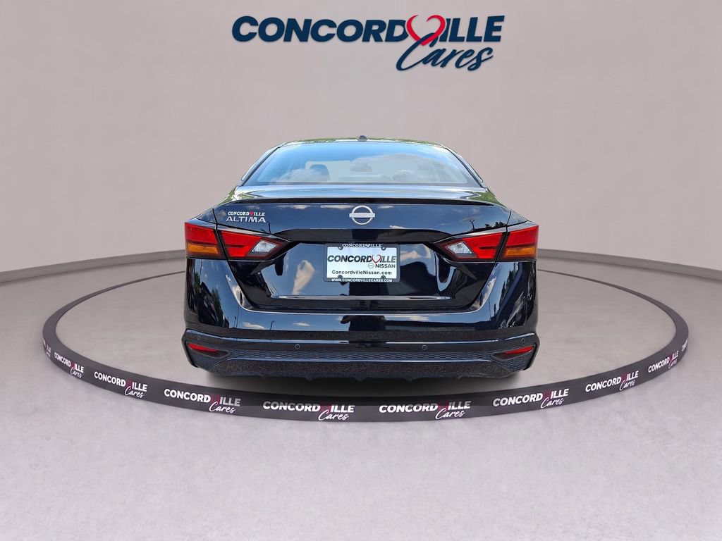 Certified 2025 Nissan Altima 2.5 SV FWD image 6
