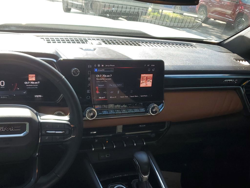 Certified 2025 GMC Canyon AT4 w/ Nightfall Edition AWD/4WD image 18