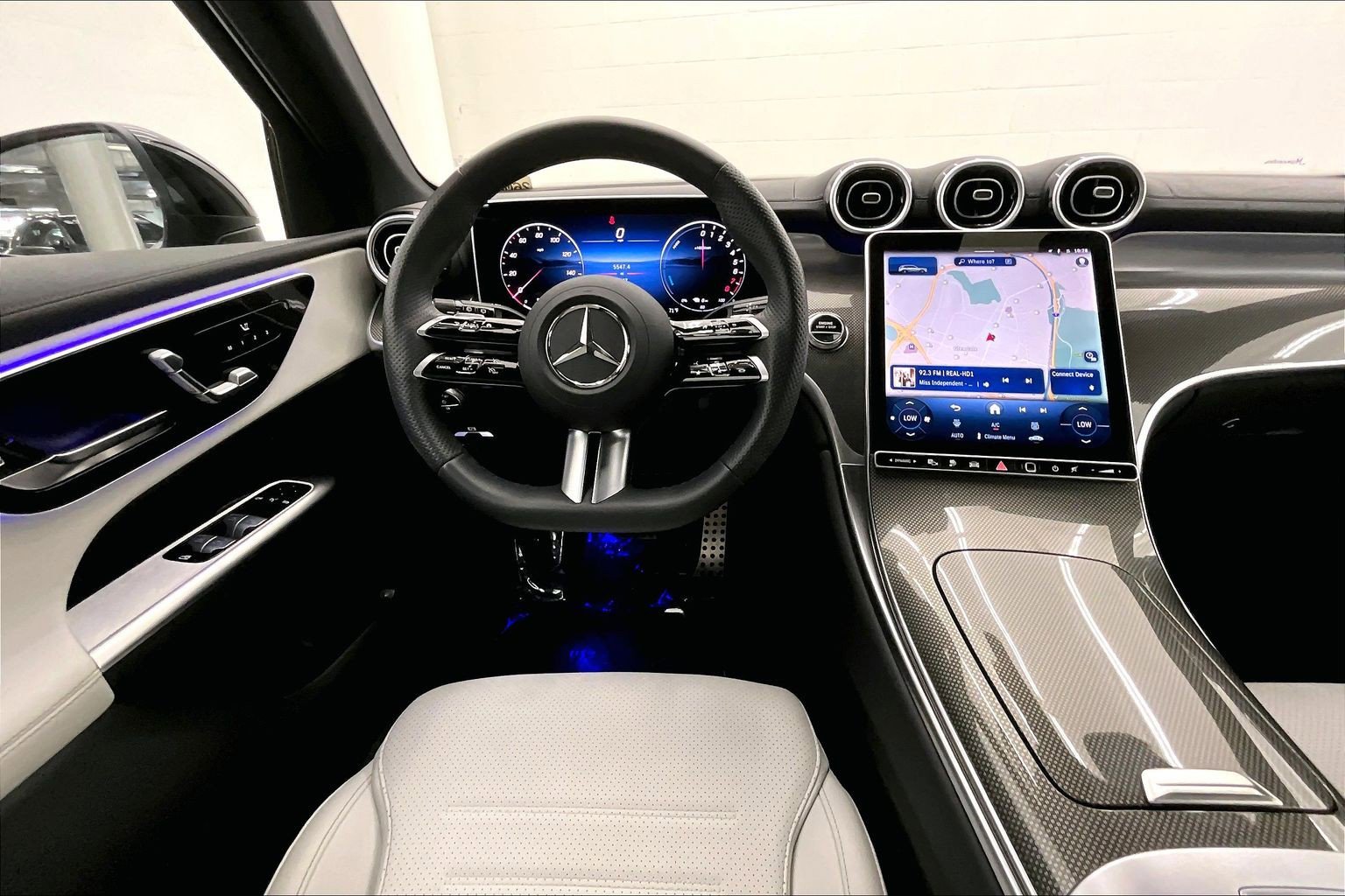 Certified 2025 Mercedes-Benz GLC 350e 4MATIC image 4