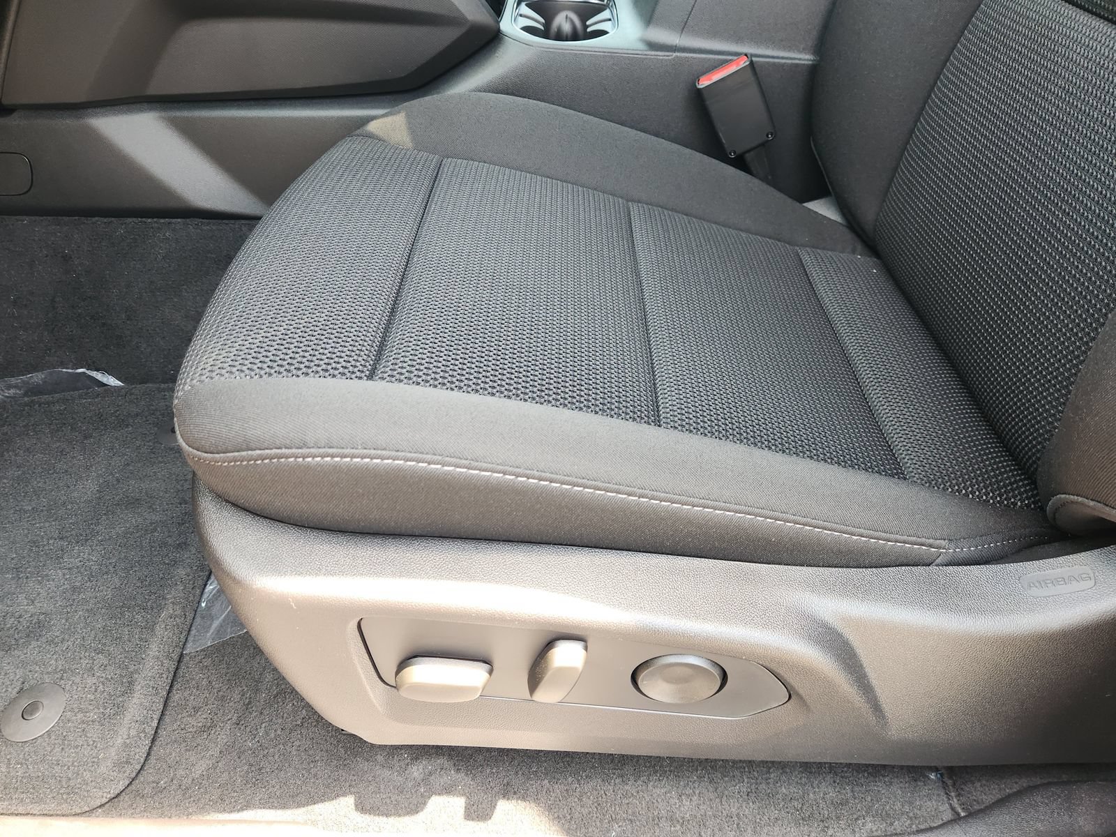 New 2026 GMC Canyon Elevation w/ Convenience Package RWD image 29