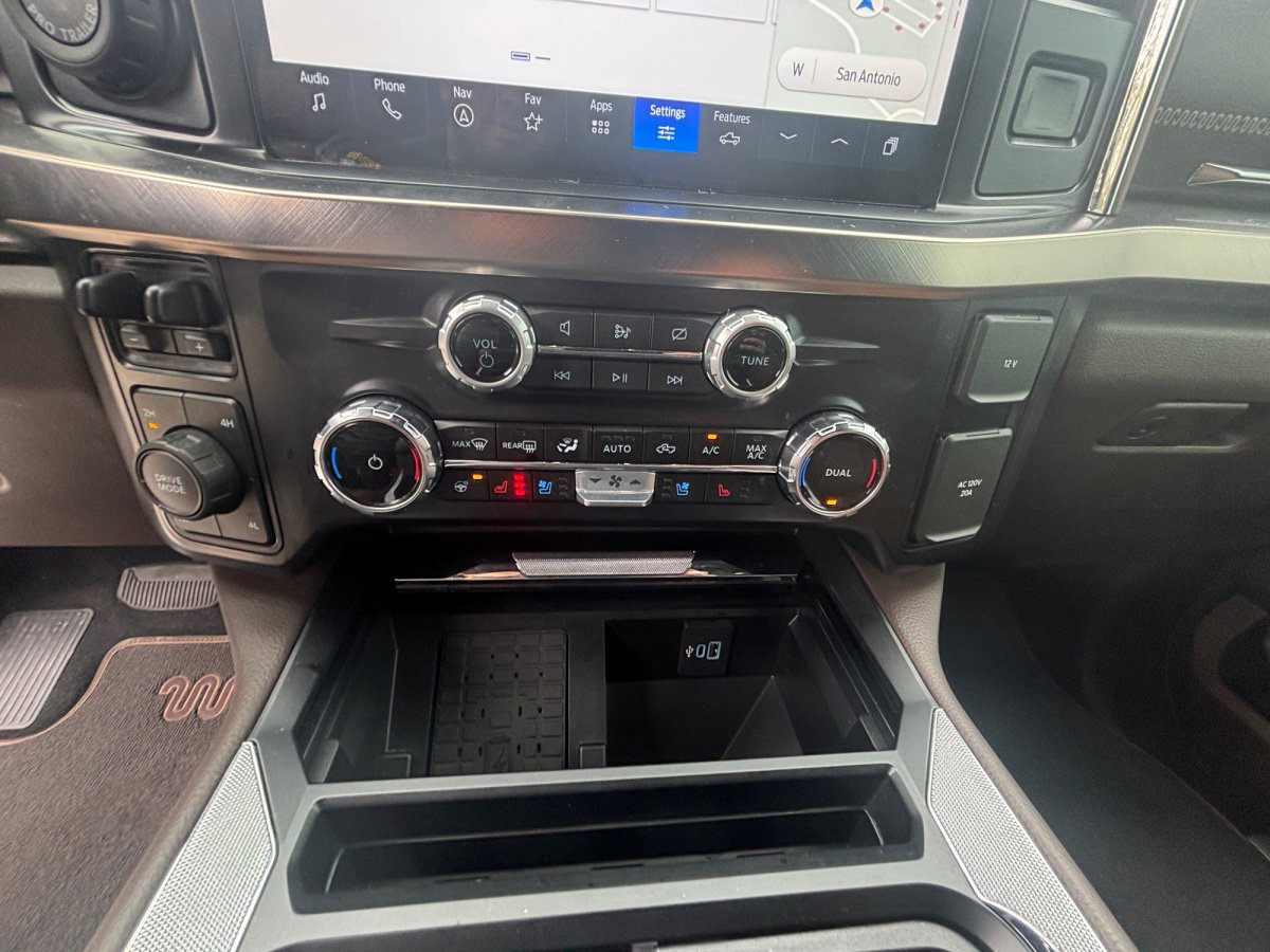 Used 2024 Ford F250 King Ranch image 5