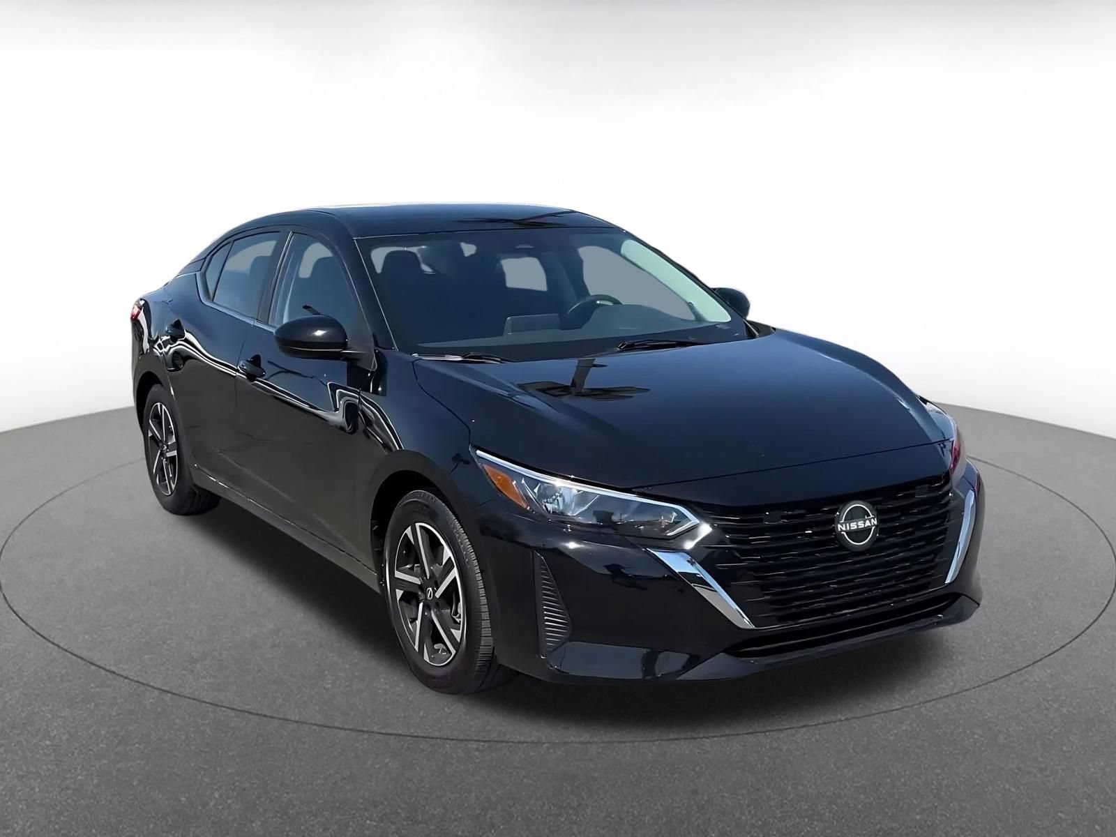 Used 2025 Nissan Sentra SV FWD image 3