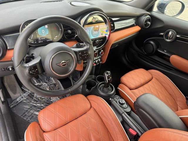 Used 2023 MINI Cooper S w/ Signature Upholstery Package image 22