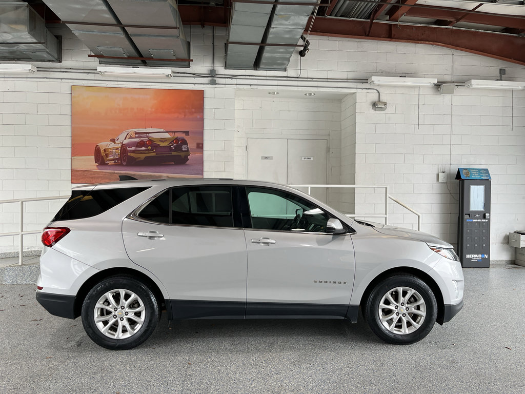 Used 2018 Chevrolet Equinox LT image 12