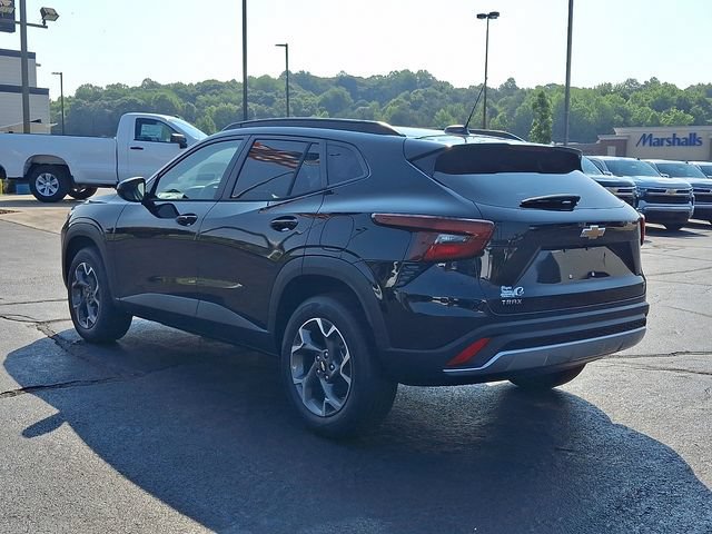New 2026 Chevrolet Trax LT w/ LT Convenience Package FWD image 4