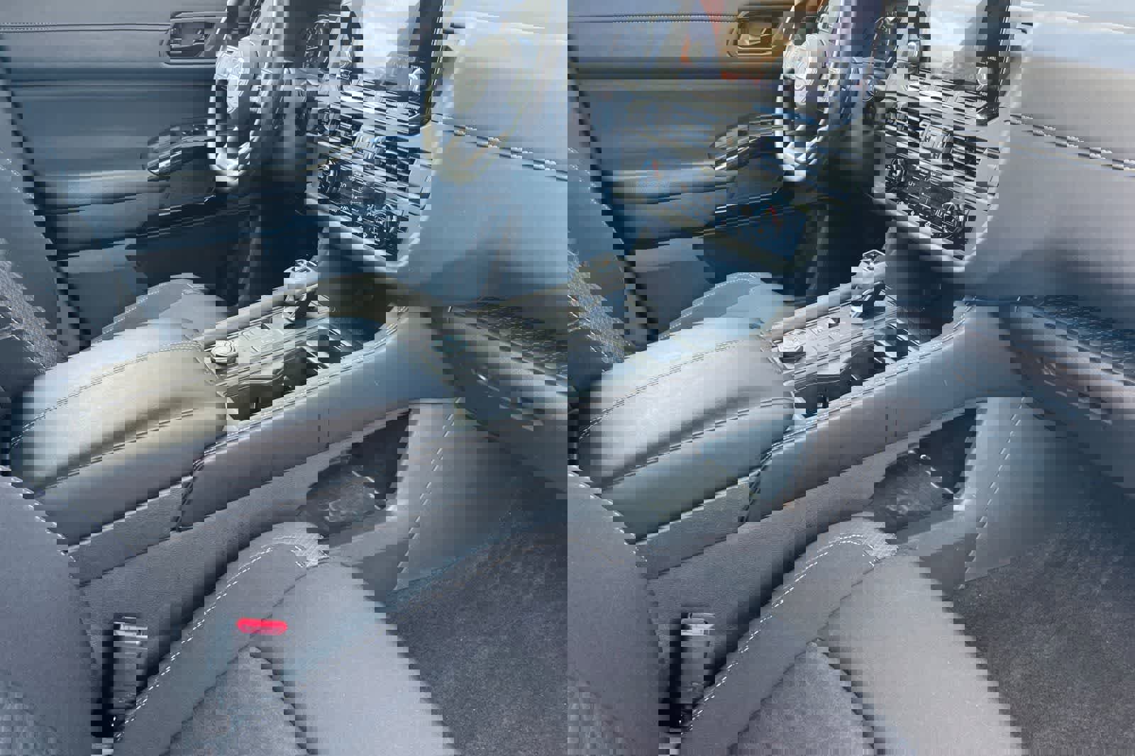 Used 2025 Nissan Pathfinder S image 19