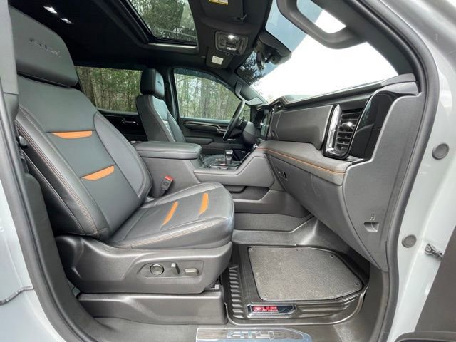 Used 2024 GMC Sierra 1500 AT4 w/ Technology Package AWD/4WD image 27