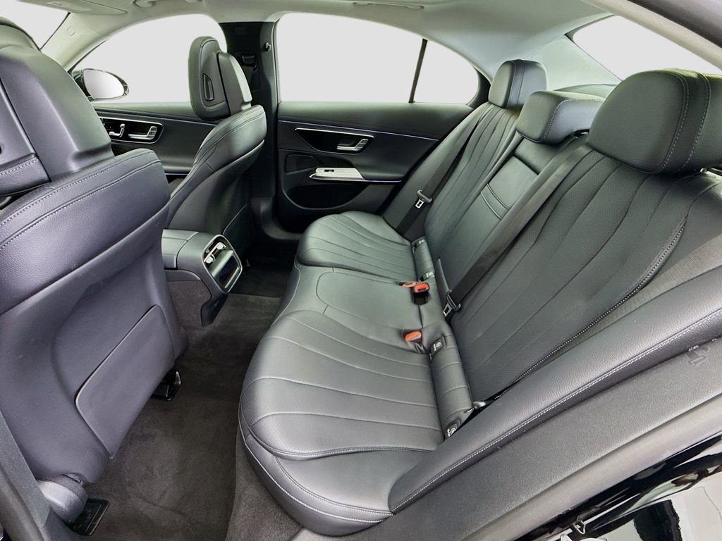 Used 2025 Mercedes-Benz E 350 Sedan image 20
