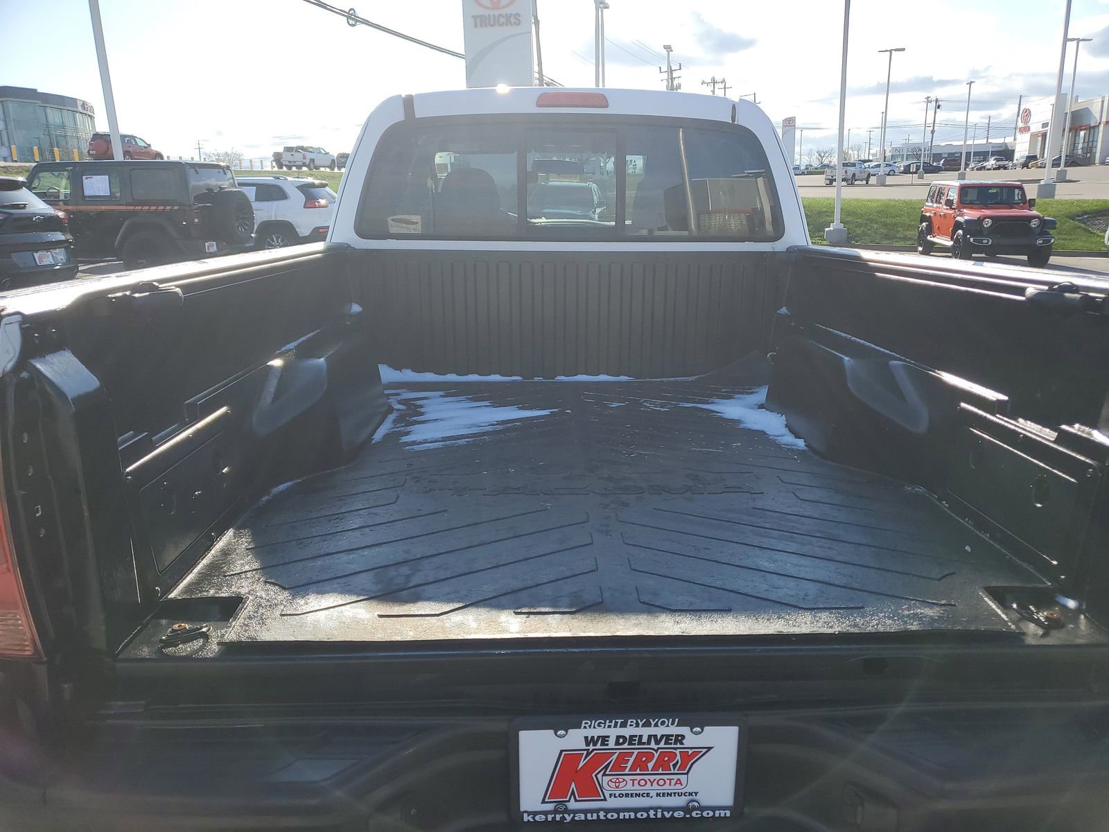 Used 2014 Toyota Tacoma PreRunner w/ Convenience Package image 7