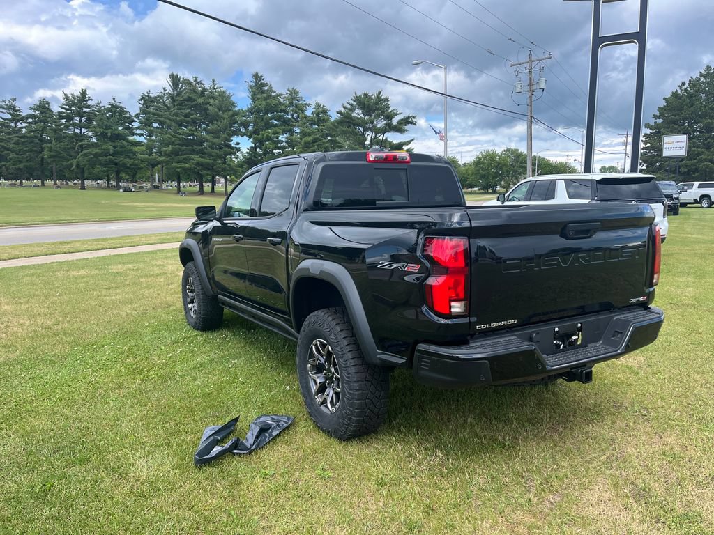 New 2025 Chevrolet Colorado ZR2 w/ Technology Package AWD/4WD image 7