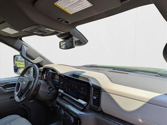 Used 2024 Chevrolet Silverado 2500 LTZ w/ LTZ Convenience Package image 28