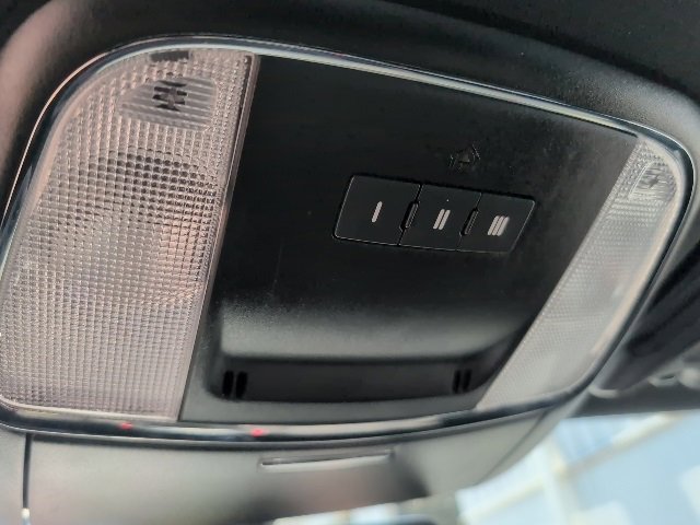 Used 2022 Dodge Charger R/T w/ Blacktop Package image 26