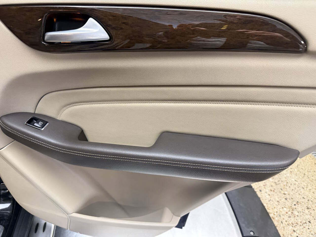 Used 2013 Mercedes-Benz ML 350 4MATIC image 23
