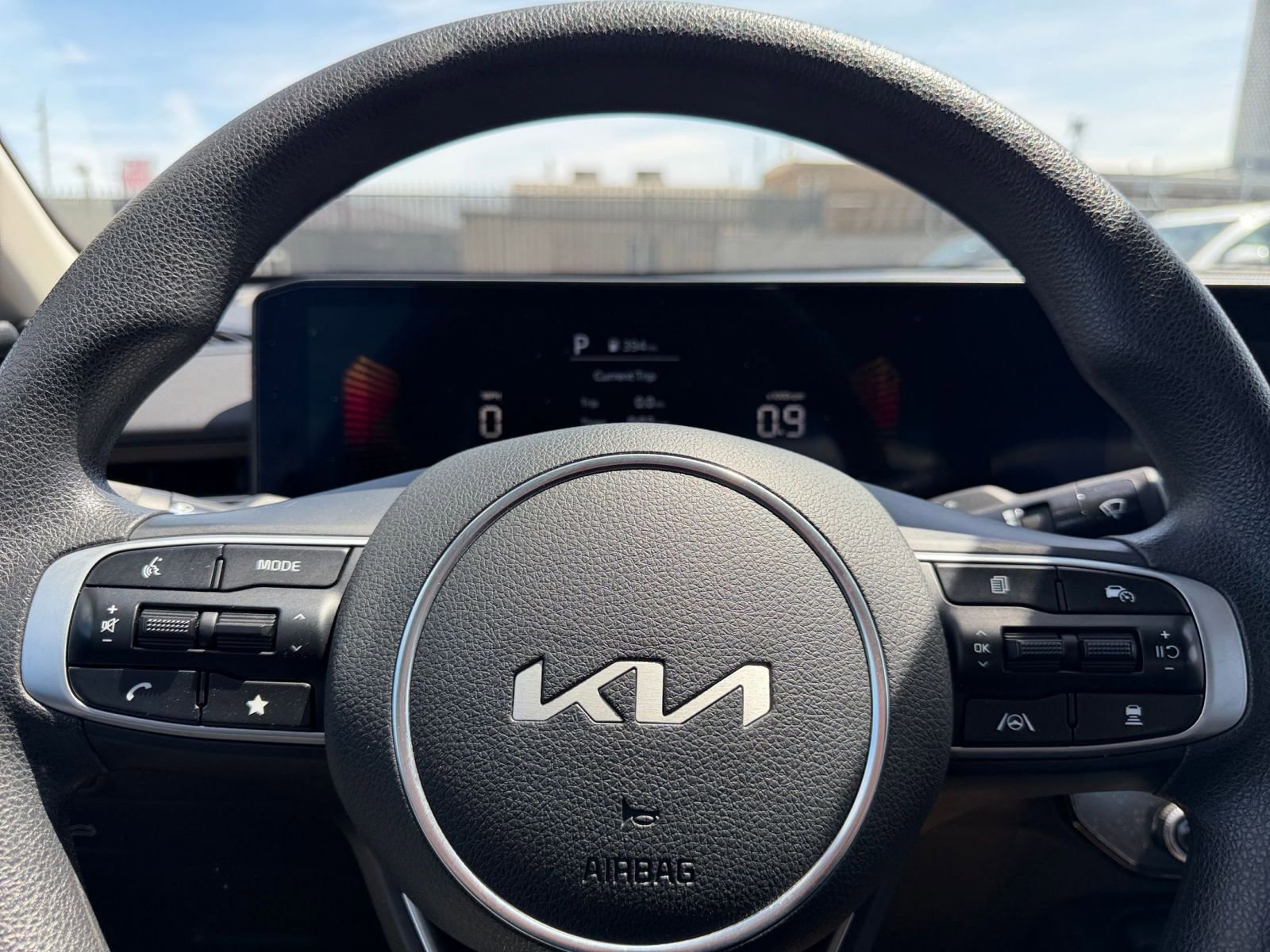 Used 2025 Kia K5 LXS image 27