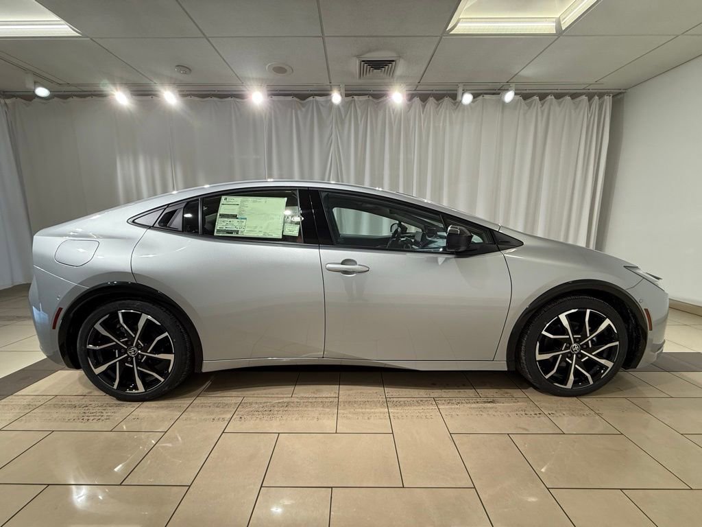 New 2026 Toyota Prius Plug-In Hybrid image 6