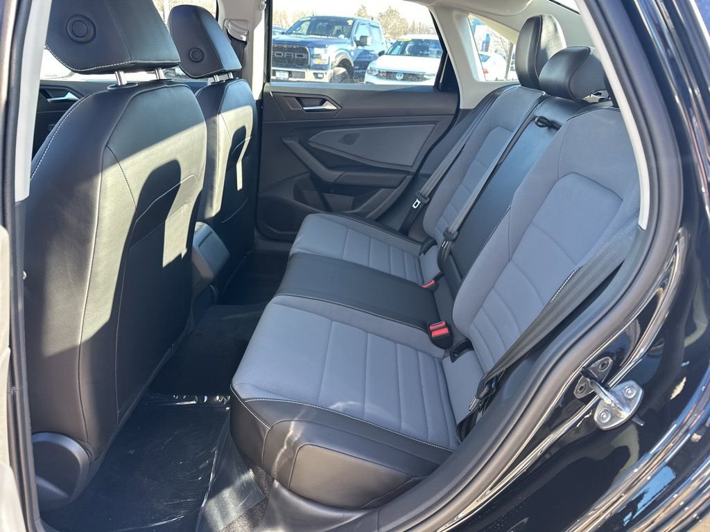 New 2026 Volkswagen Jetta SE image 25