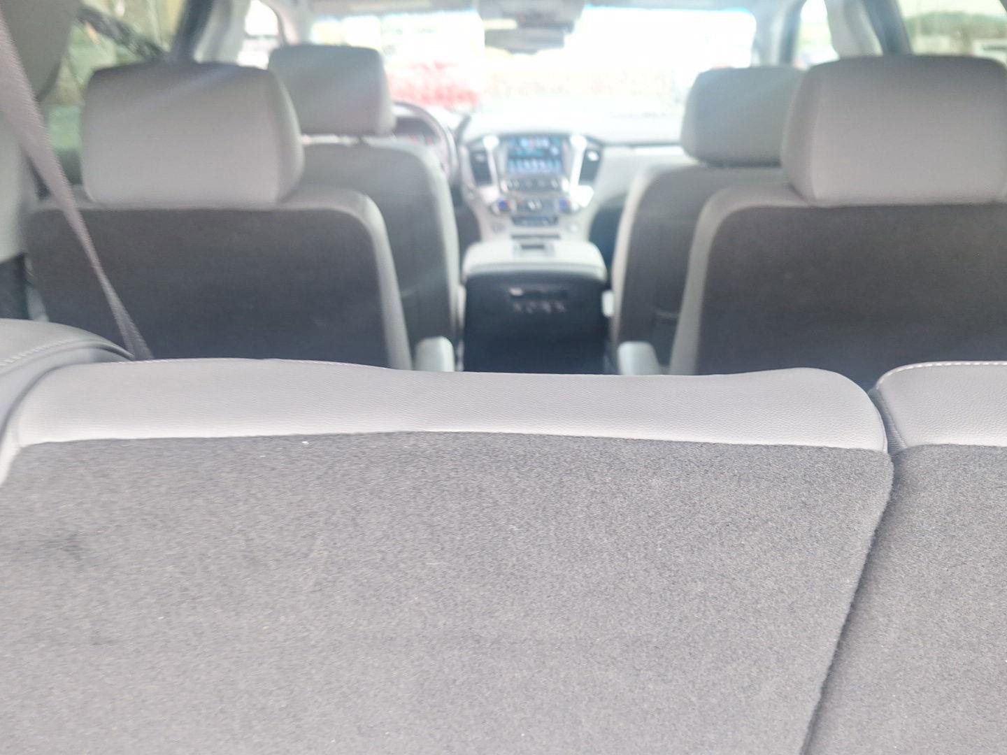 Used 2019 Chevrolet Tahoe LT w/ LT Signature Package AWD/4WD image 19