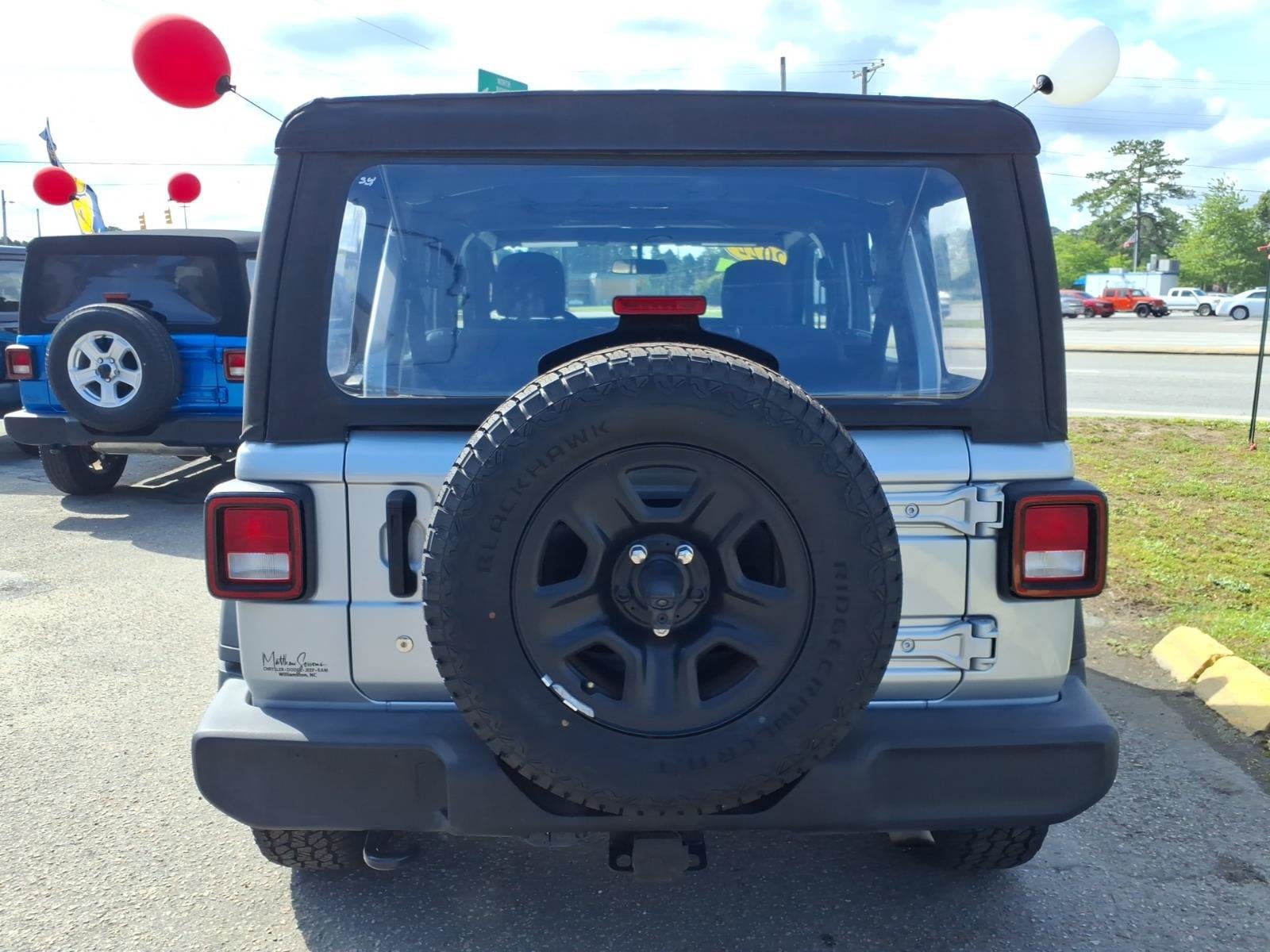 Used 2022 Jeep Wrangler Unlimited Sport AWD/4WD image 3