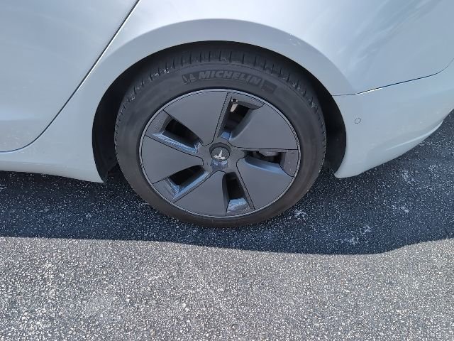Used 2022 Tesla Model 3 Long Range image 7