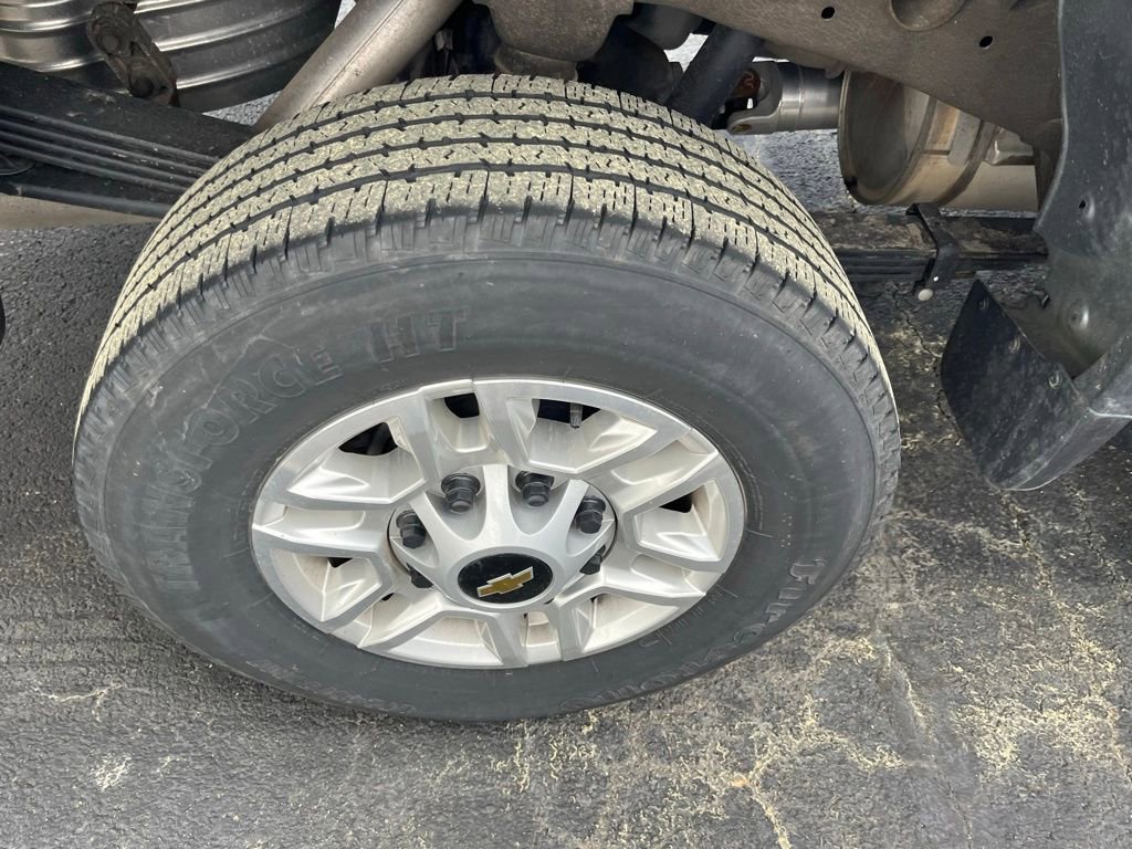 Used 2025 Chevrolet Silverado 2500 LT w/ Convenience Package image 5