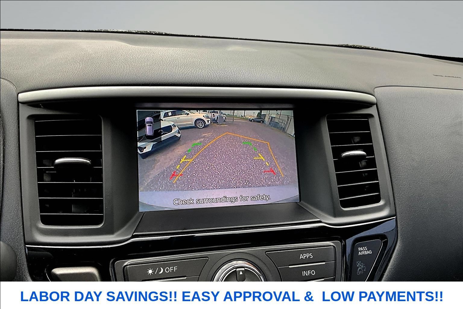 Used 2020 Nissan Pathfinder S FWD image 11