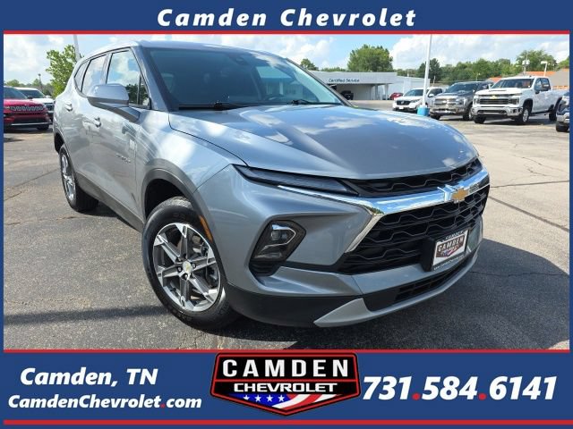 Used 2025 Chevrolet Blazer LT AWD/4WD image 1