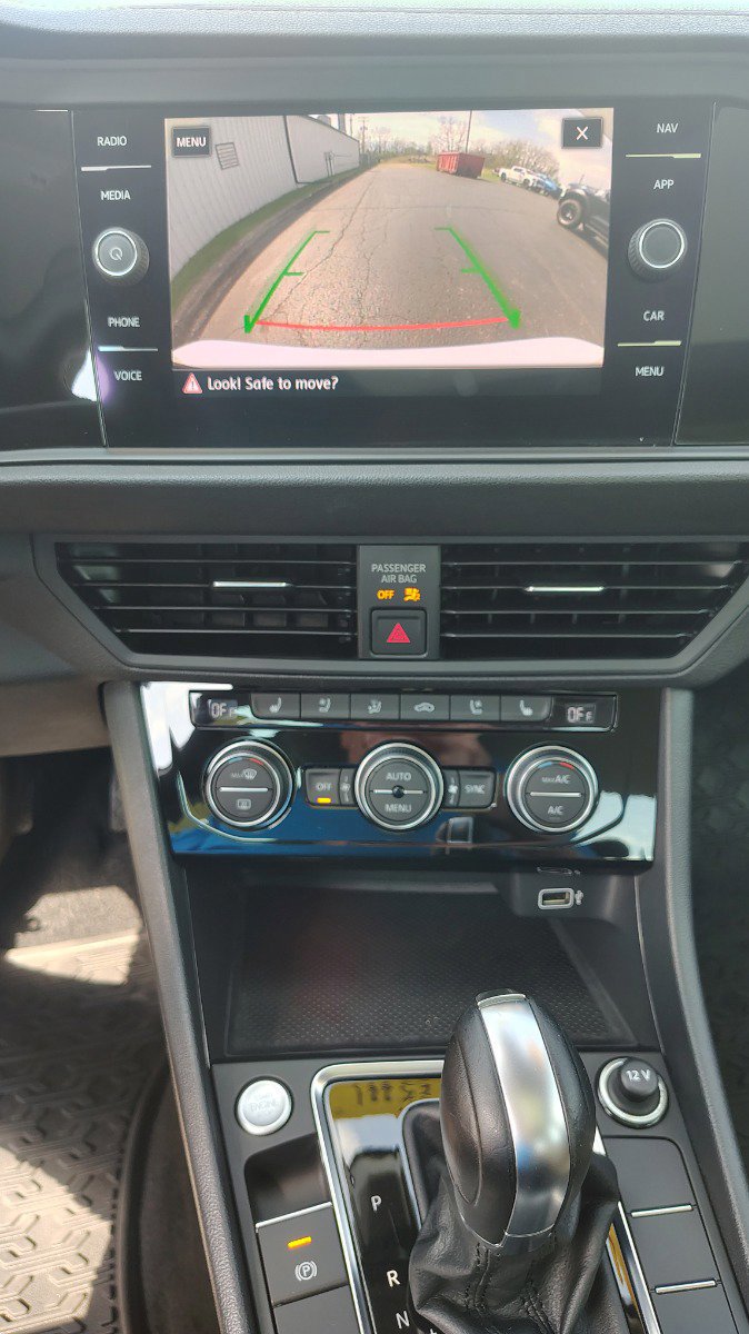 Used 2019 Volkswagen Jetta SEL Premium FWD image 20