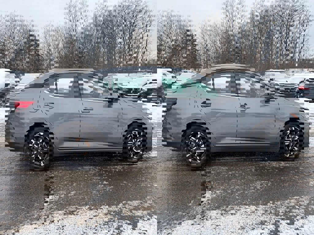 Used 2024 Nissan Sentra SV image 8